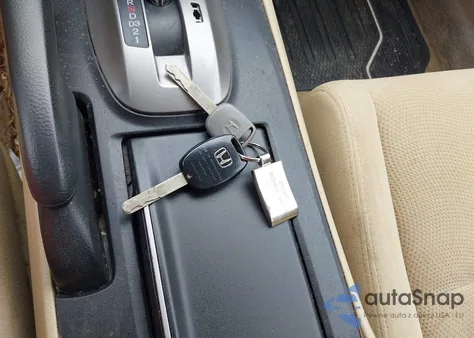 2008 Honda Accord 2.4 Ex z USA, uszkodzony, nr VIN 1HGCP26768A042236